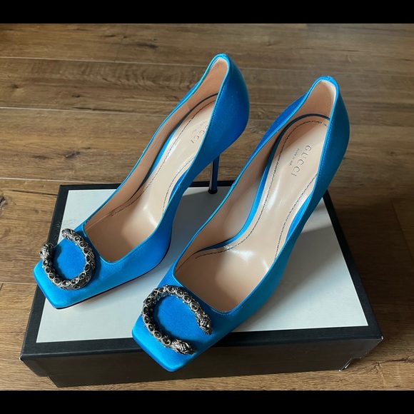 GUCCI-AUTHENTIC (NWT) Blue Satin Heels - Picture 11 of 15